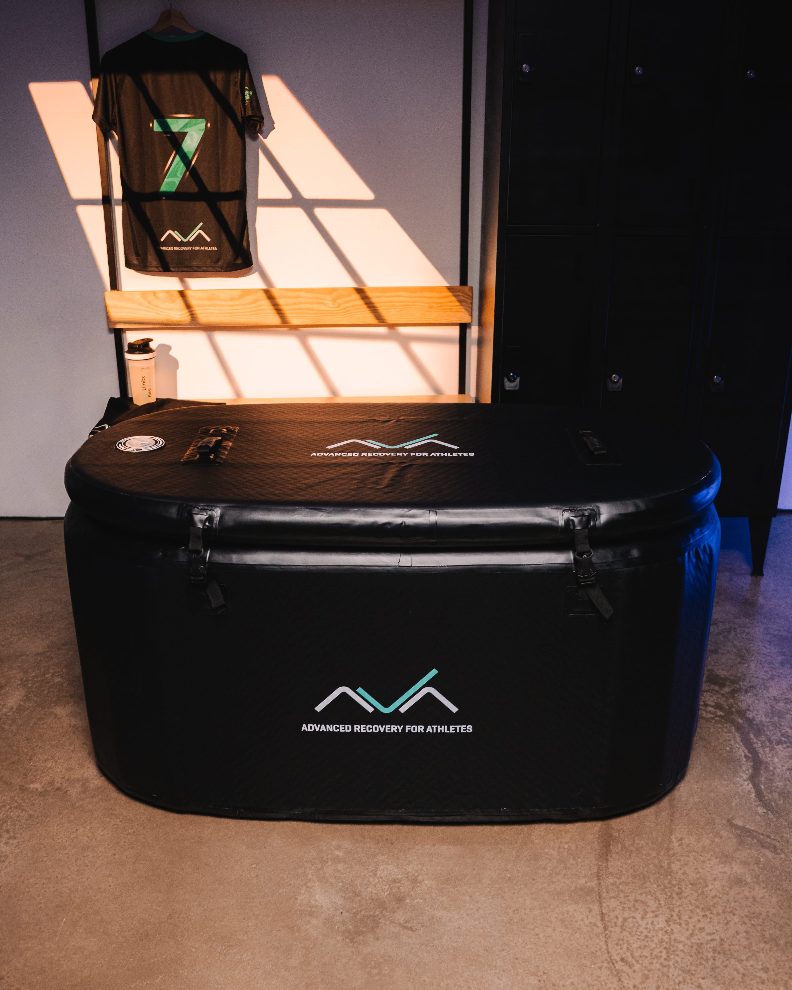 Oval Cryotherapy Bathtub