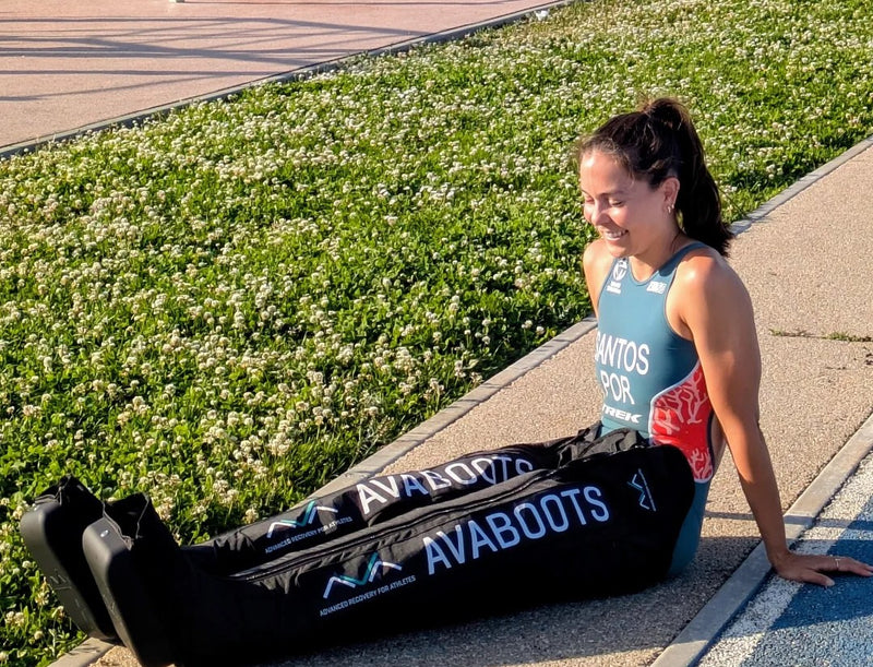 Explanatory video showing AVABOOTS compression boots, how they work, and their benefits for improving circulation, reducing muscle fatigue, and speeding recovery after training or competition.